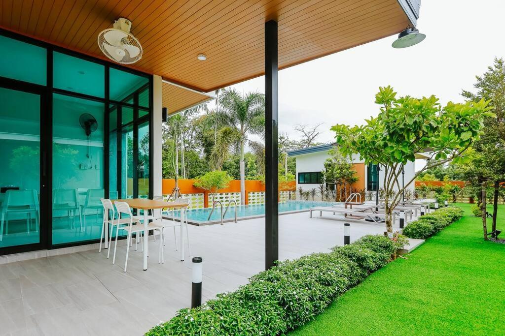 Cheeva Pool Villa Khao Lak Luaran gambar